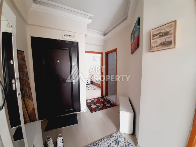 Недорогая квартира 2+1 в центре Алании, 100 м до моря, подходит под ВНЖ - Ракурс 1