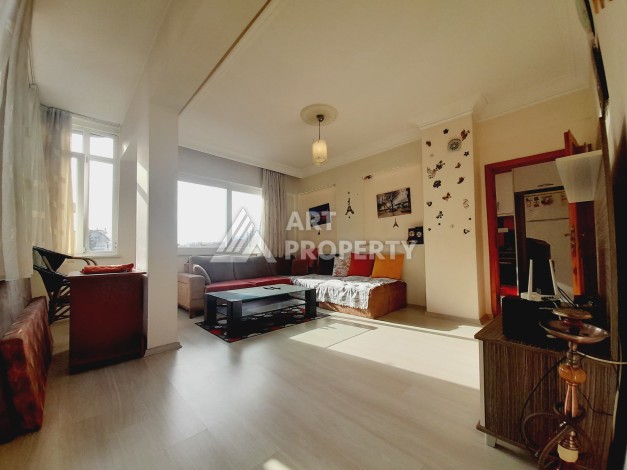 Недорогая квартира 2+1 в центре Алании, 100 м до моря, подходит под ВНЖ - Ракурс 2