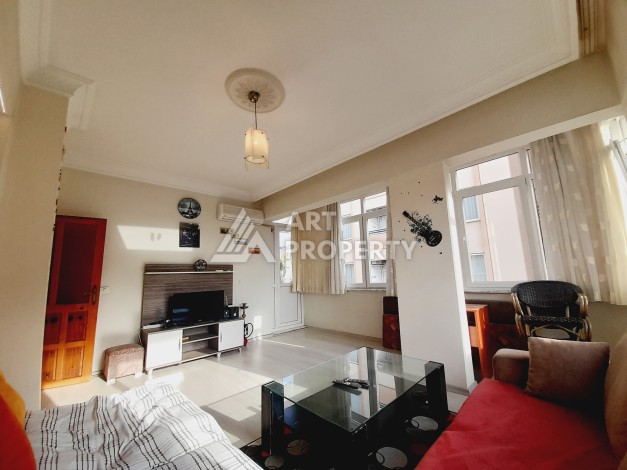 Недорогая квартира 2+1 в центре Алании, 100 м до моря, подходит под ВНЖ - Ракурс 6