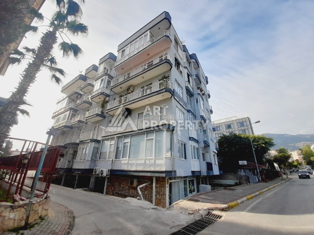 Недорогая квартира 2+1 в центре Алании, 100 м до моря, подходит под ВНЖ - Ракурс 18