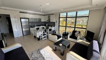 Квартира 1+1 с панорамными окнами в районе Оба, 75 м², подходит под ВНЖ - Ракурс 2