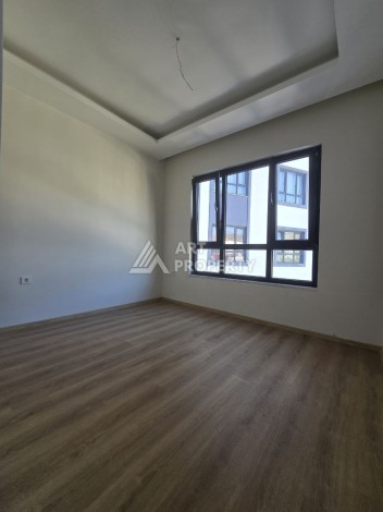 Квартира 1+1 с панорамным видом на горы в Махмутларе, 54 м², 600 м до моря - Ракурс 5