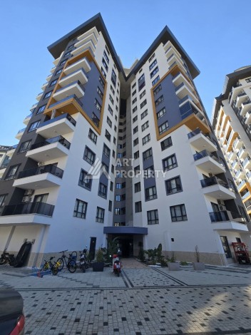 Квартира 1+1 с панорамным видом на горы в Махмутларе, 54 м², 600 м до моря - Ракурс 9