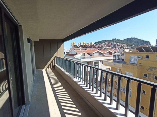 Двухуровневая квартира 2+1 в 350 метрах от пляжа Клеопатры в городе Аланья, 65 м2 - Ракурс 16