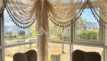 Квартира 4+1 на первой береговой линии в Кестеле, 225 м², подходит под гражданство - Ракурс 1