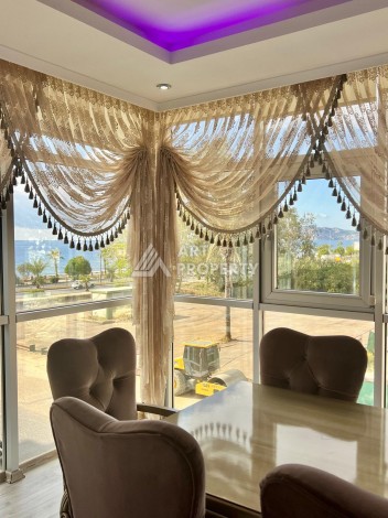 Квартира 4+1 на первой береговой линии в Кестеле, 225 м², подходит под гражданство - Ракурс 0