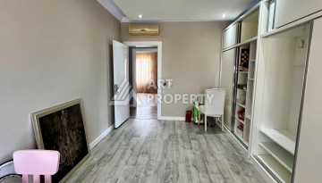 Квартира 4+1 на первой береговой линии в Кестеле, 225 м², подходит под гражданство - Ракурс 13