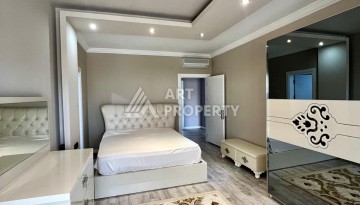 Квартира 4+1 на первой береговой линии в Кестеле, 225 м², подходит под гражданство - Ракурс 24