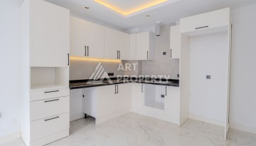 Апартаменты 2+1 в элитном комплексе в районе Клеопатры, 850 м до моря - Ракурс 2