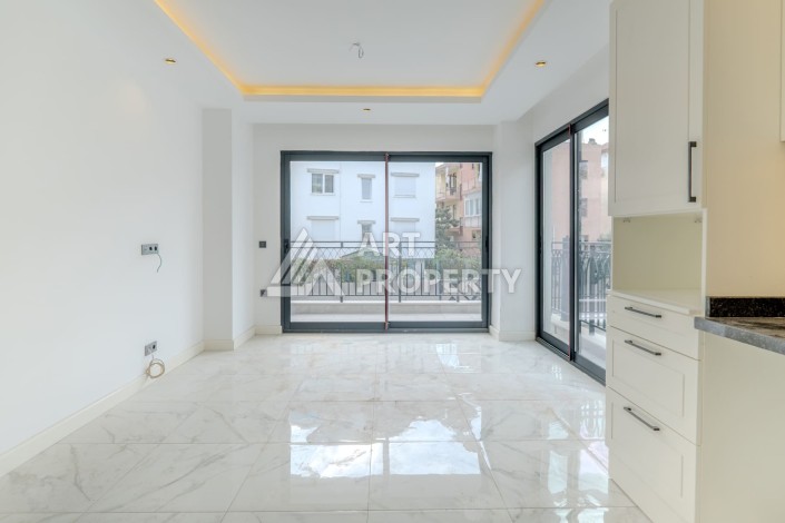 Апартаменты 2+1 в элитном комплексе в районе Клеопатры, 850 м до моря - Ракурс 3