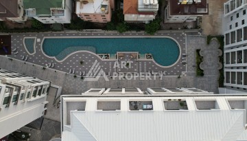 Апартаменты 2+1 в элитном комплексе в районе Клеопатры, 850 м до моря - Ракурс 12