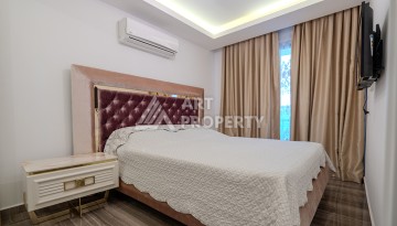 Элитный пентхаус 3+1 с панорамным видом на море и город в районе пляжа Клеопатры - Ракурс 3