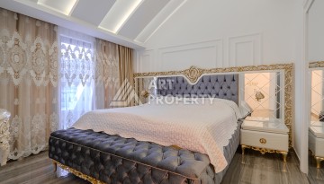 Элитный пентхаус 3+1 с панорамным видом на море и город в районе пляжа Клеопатры - Ракурс 6