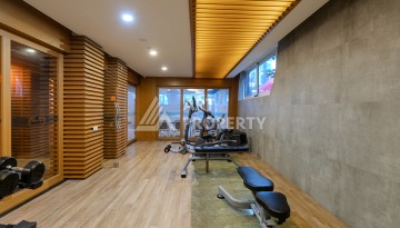 Элитный пентхаус 3+1 с панорамным видом на море и город в районе пляжа Клеопатры - Ракурс 22