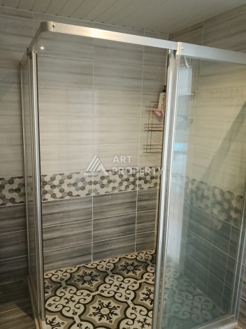 Срочная продажа. Пентхаус 3+1 с видом на море и горы в Махмутларе, 100 м до пляжа - Ракурс 6