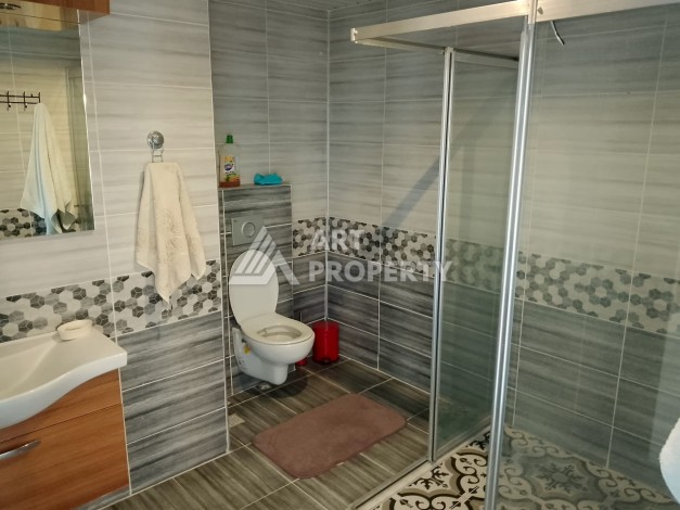 Срочная продажа. Пентхаус 3+1 с видом на море и горы в Махмутларе, 100 м до пляжа - Ракурс 8