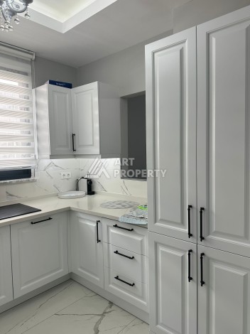 Эксклюзивный пентхаус 3+1 с потолками 3,5  м и панорамным видом на море и горы в Махмутларе - Ракурс 2