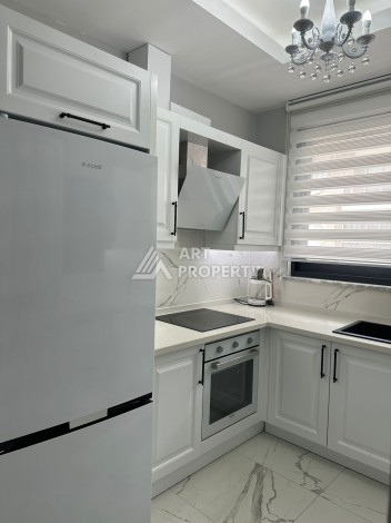 Эксклюзивный пентхаус 3+1 с потолками 3,5  м и панорамным видом на море и горы в Махмутларе - Ракурс 3