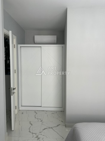 Эксклюзивный пентхаус 3+1 с потолками 3,5  м и панорамным видом на море и горы в Махмутларе - Ракурс 4