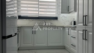 Эксклюзивный пентхаус 3+1 с потолками 3,5  м и панорамным видом на море и горы в Махмутларе - Ракурс 9