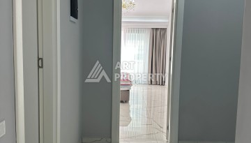 Эксклюзивный пентхаус 3+1 с потолками 3,5  м и панорамным видом на море и горы в Махмутларе - Ракурс 10