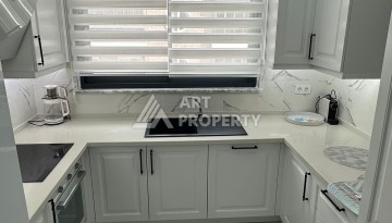 Эксклюзивный пентхаус 3+1 с потолками 3,5  м и панорамным видом на море и горы в Махмутларе - Ракурс 12