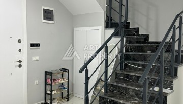 Эксклюзивный пентхаус 3+1 с потолками 3,5  м и панорамным видом на море и горы в Махмутларе - Ракурс 14