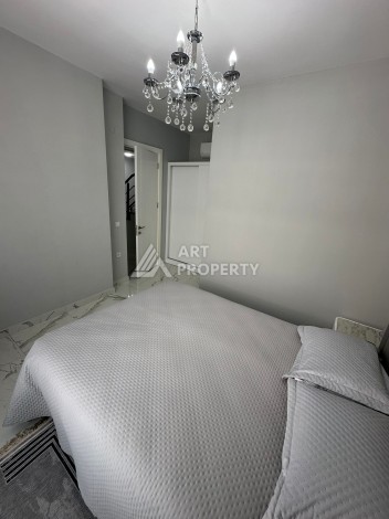 Эксклюзивный пентхаус 3+1 с потолками 3,5  м и панорамным видом на море и горы в Махмутларе - Ракурс 22