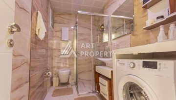 Просторная квартира 1+1 с видом на море и горы в Махмутларе, 75 м² - Ракурс 2