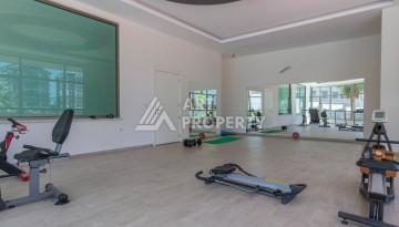 Просторная квартира 1+1 с видом на море и горы в Махмутларе, 75 м² - Ракурс 41