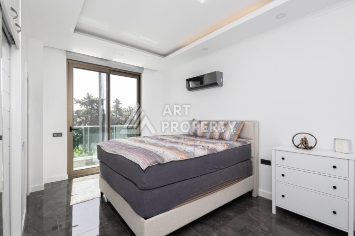 Просторная квартира 3+1 с видом на горы и море в престижном районе Кестель, Алания. - Ракурс 1