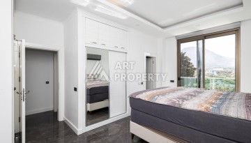 Просторная квартира 3+1 с видом на горы и море в престижном районе Кестель, Алания. - Ракурс 3