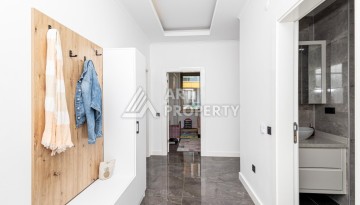 Просторная квартира 3+1 с видом на горы и море в престижном районе Кестель, Алания. - Ракурс 8