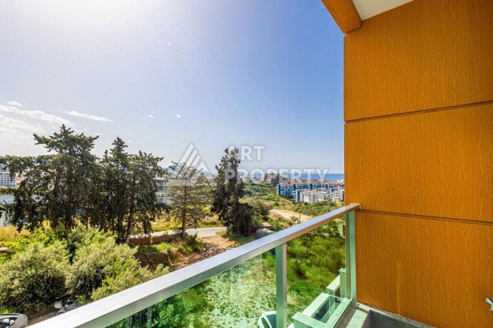 Просторная квартира 3+1 с видом на горы и море в престижном районе Кестель, Алания. - Ракурс 10