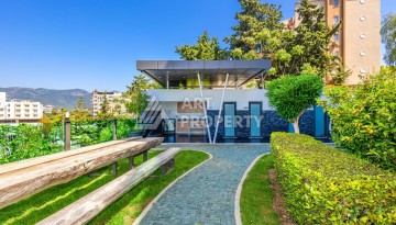 Просторная квартира 3+1 с видом на горы и море в престижном районе Кестель, Алания. - Ракурс 46