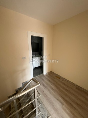 Садовый дуплекс 2+1 в районе Оба — 140 м², собственный зелёный сад, подходит под ВНЖ - Ракурс 21