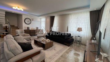 Дуплекс 4+1 в районе Оба — 200 м², с мебелью, подходит под ВНЖ - Ракурс 2