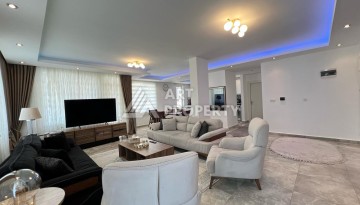 Дуплекс 4+1 в районе Оба — 200 м², с мебелью, подходит под ВНЖ - Ракурс 5