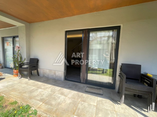 Садовый дуплекс 2+1 в районе Оба — 80 м², собственная территория, подходит под ВНЖ - Ракурс 6