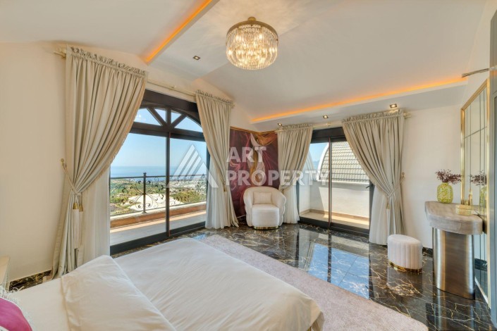 Современная вилла 5+1 с панорамным видом на море и гражданством Турции в Каргыджаке - Ракурс 5