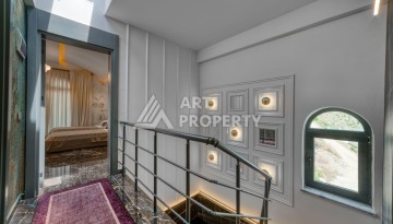 Современная вилла 5+1 с панорамным видом на море и гражданством Турции в Каргыджаке - Ракурс 20