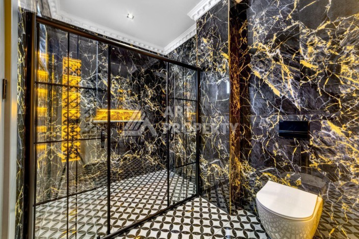 Современная вилла 5+1 с панорамным видом на море и гражданством Турции в Каргыджаке - Ракурс 57