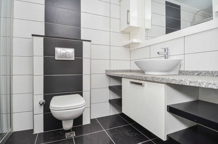 Четырехкомнатная квартира в 50 метрах от Средиземного моря в районе Кестель, Алания, 120 м2 - Ракурс 9