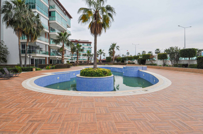 Четырехкомнатная квартира в 50 метрах от Средиземного моря в районе Кестель, Алания, 120 м2 - Ракурс 20