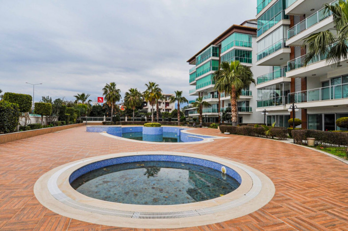 Четырехкомнатная квартира в 50 метрах от Средиземного моря в районе Кестель, Алания, 120 м2 - Ракурс 22