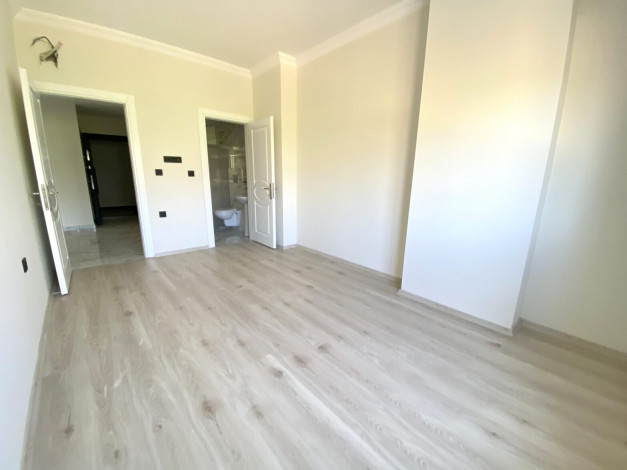 Две квартиры 3+1 в новом доме с инфраструктурой в районе Махмутлар,  150 м2 - Ракурс 3