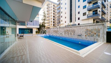 Квартира 2+1 с большим застекленным балконом, 110 кв.м. Махмутлар, Алания - Ракурс 7