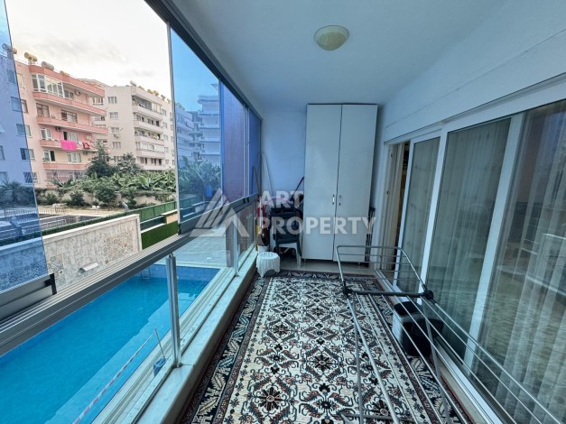 Квартира 2+1 с большим застекленным балконом, 110 кв.м. Махмутлар, Алания - Ракурс 15