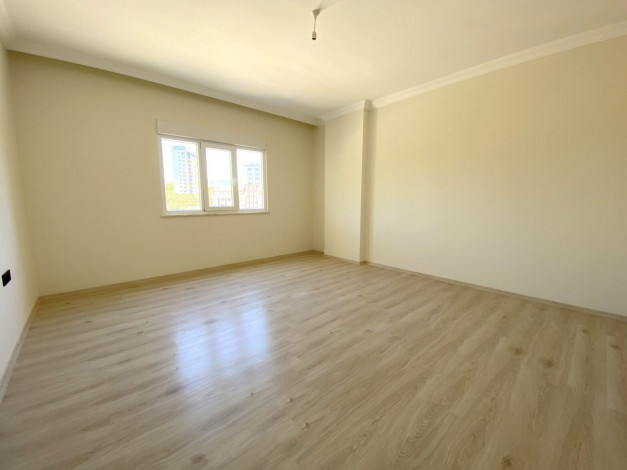 Две квартиры 3+1 в новом доме с инфраструктурой в районе Махмутлар,  150 м2 - Ракурс 12