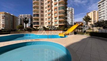 Квартира 2+1 в популярной резиденции на ул.Ататюрка в Махмутларе, 120 кв.м. - Ракурс 2